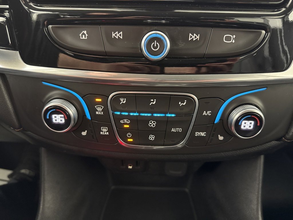 Used 2018 Chevrolet Traverse LT image 21