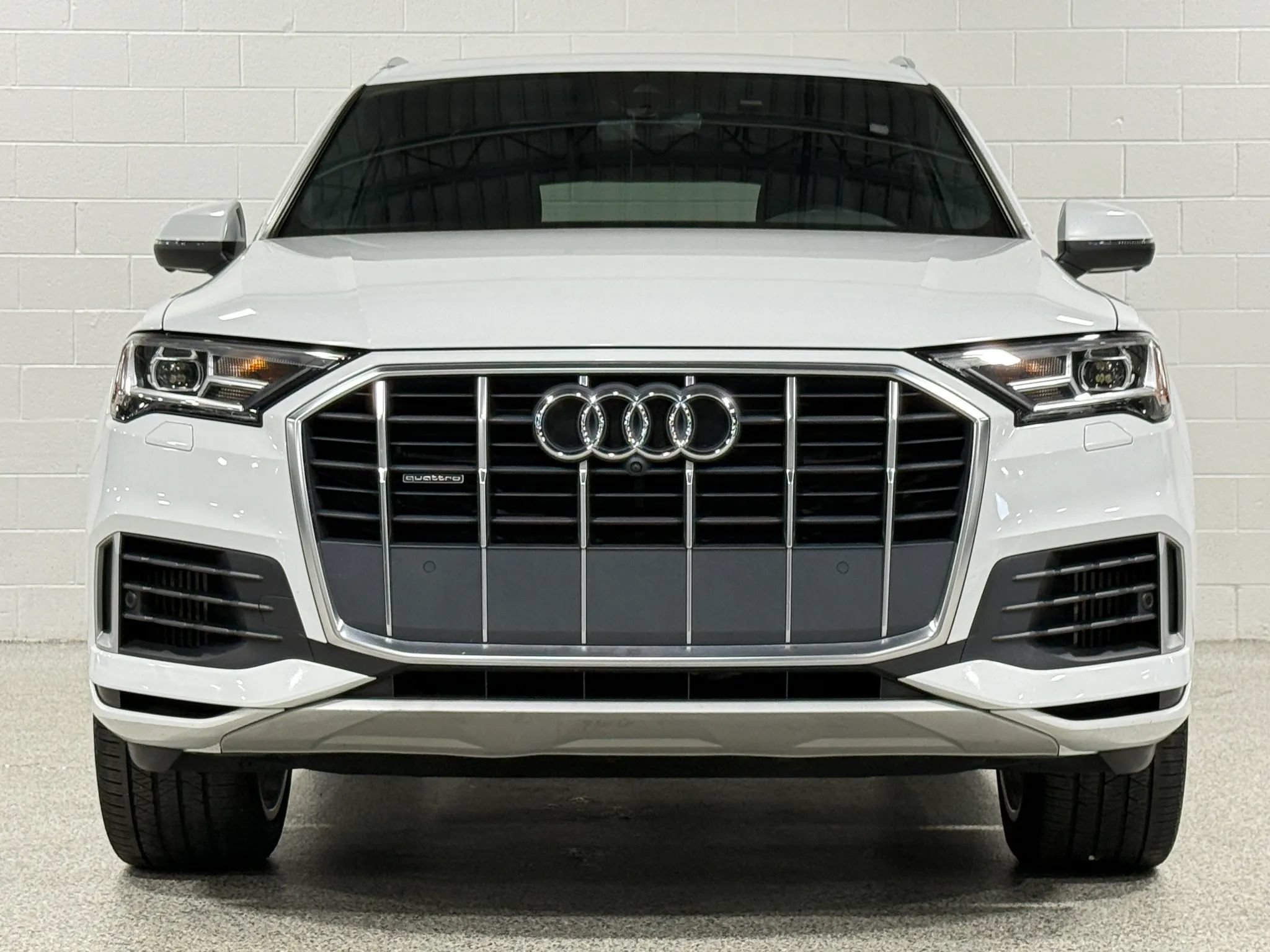 Used 2021 Audi Q7 3.0T Premium Plus w/ Premium Plus Package AWD/4WD image 3