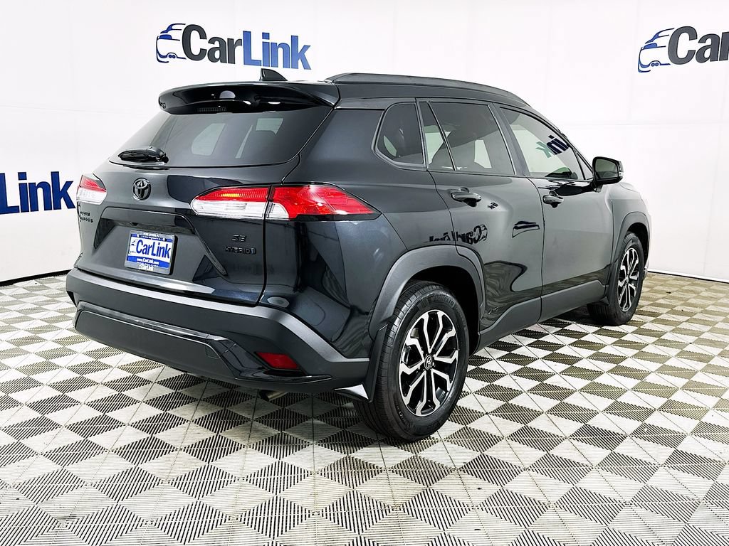 Used 2024 Toyota Corolla Cross AWD Hybrid image 8