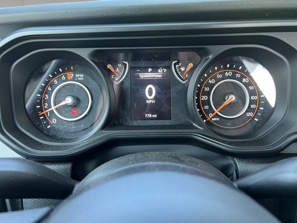 Used 2026 Jeep Gladiator Sport AWD/4WD image 14
