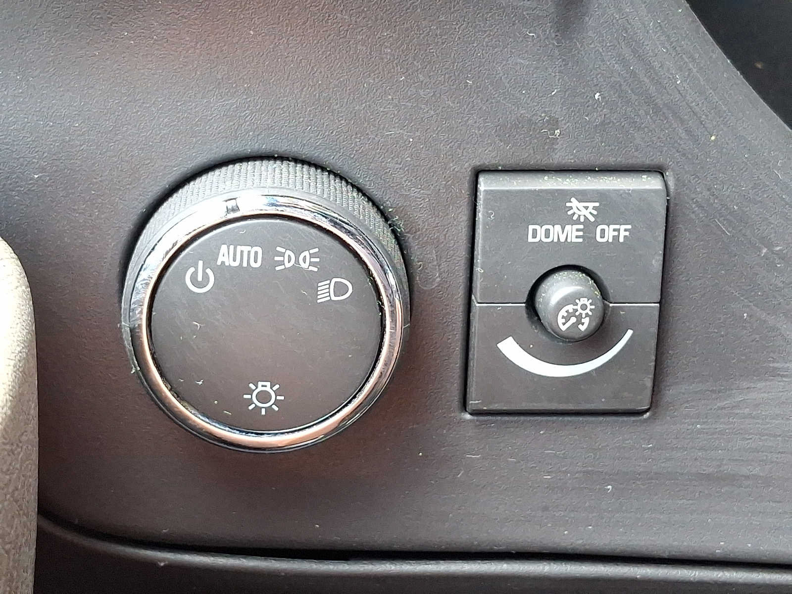 Used 2024 Chevrolet Express 2500 w/ Driver Convenience Package RWD image 25