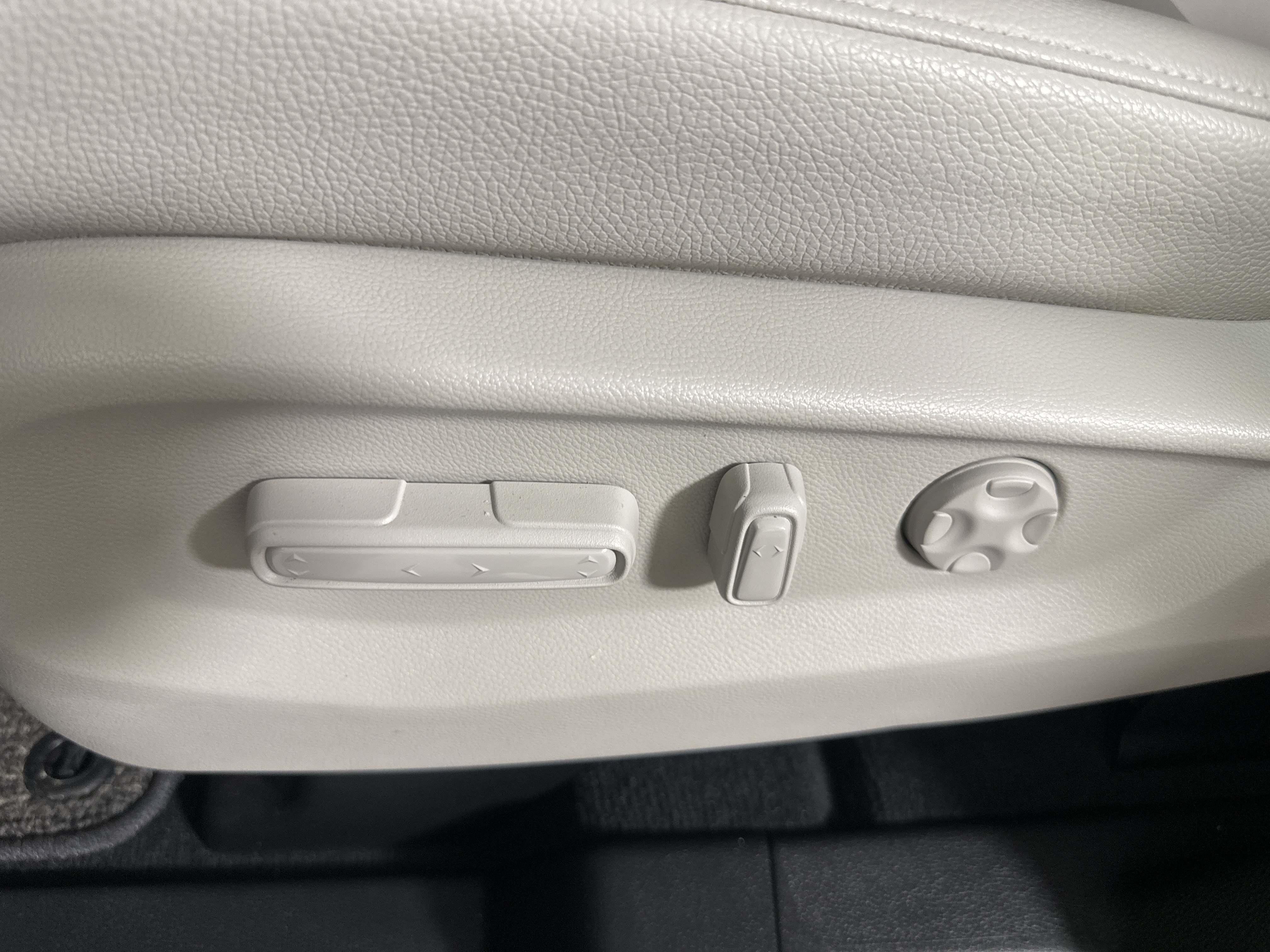 Used 2025 Honda Odyssey EX-L image 10