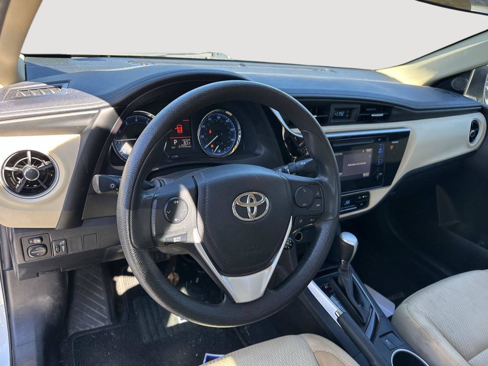 Used 2017 Toyota Corolla LE FWD image 10