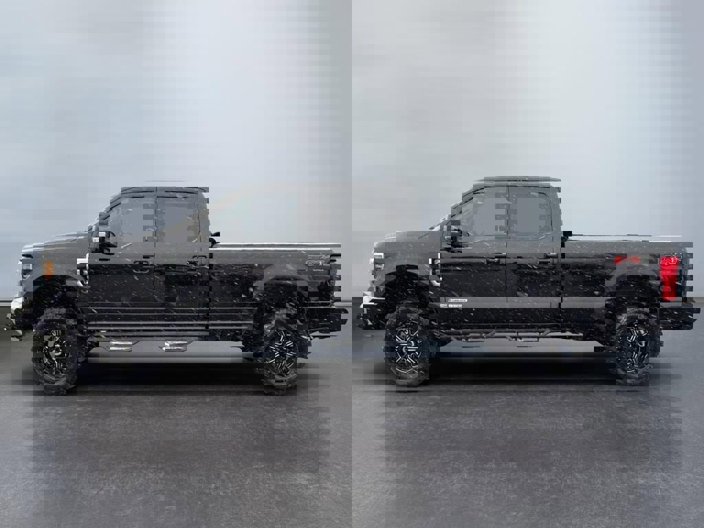 Used 2018 Ford F350 Lariat w/ Lariat Value Package image 2