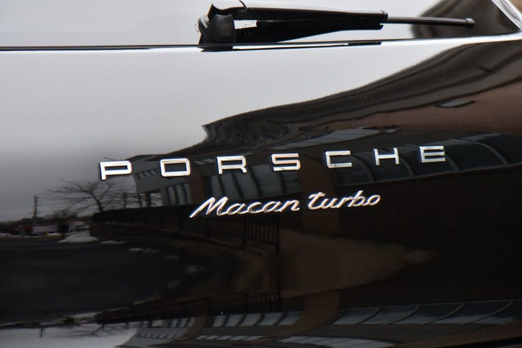Used 2015 Porsche Macan Turbo image 7