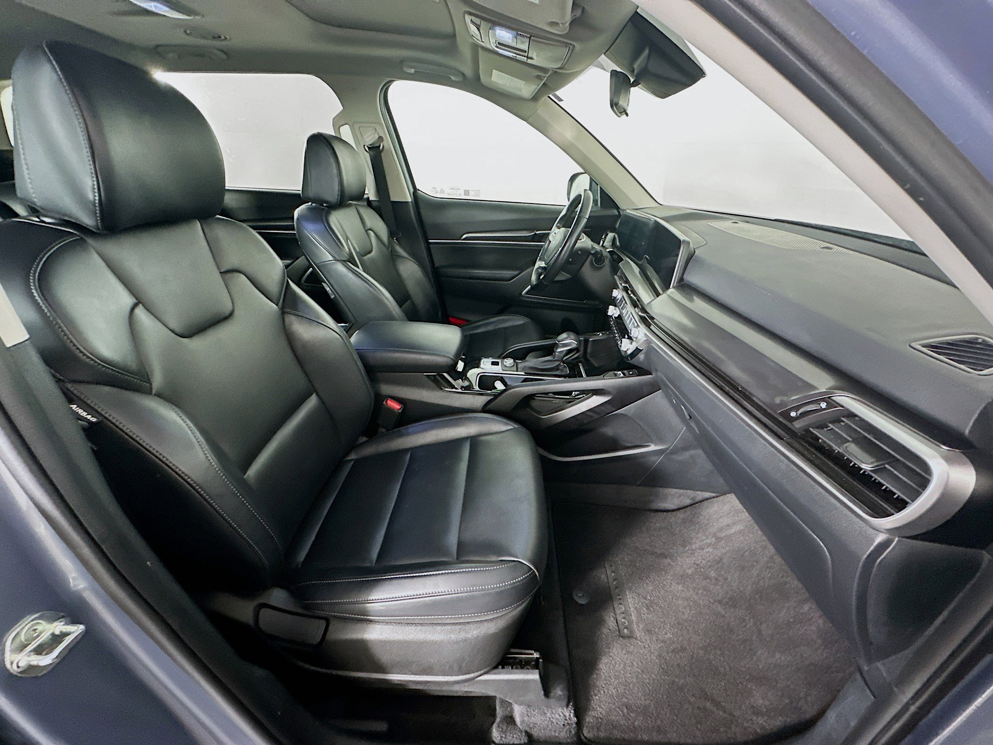 Used 2025 Kia Telluride S image 35