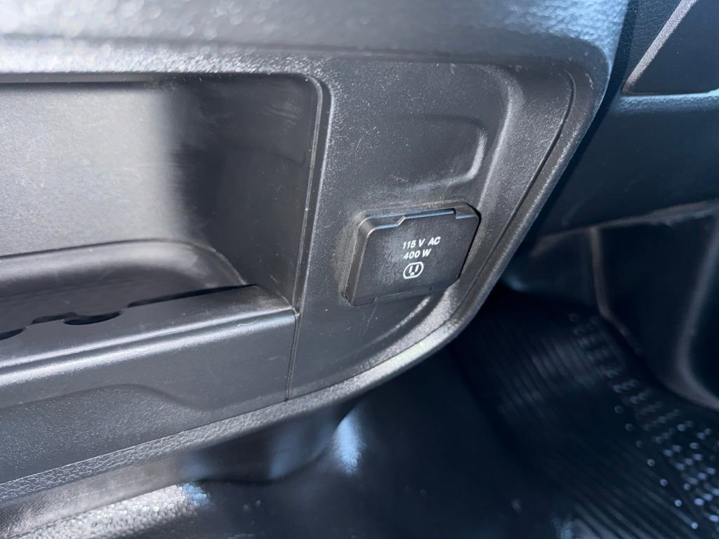 Used 2023 RAM 3500 Tradesman w/ Chrome Appearance Group image 33