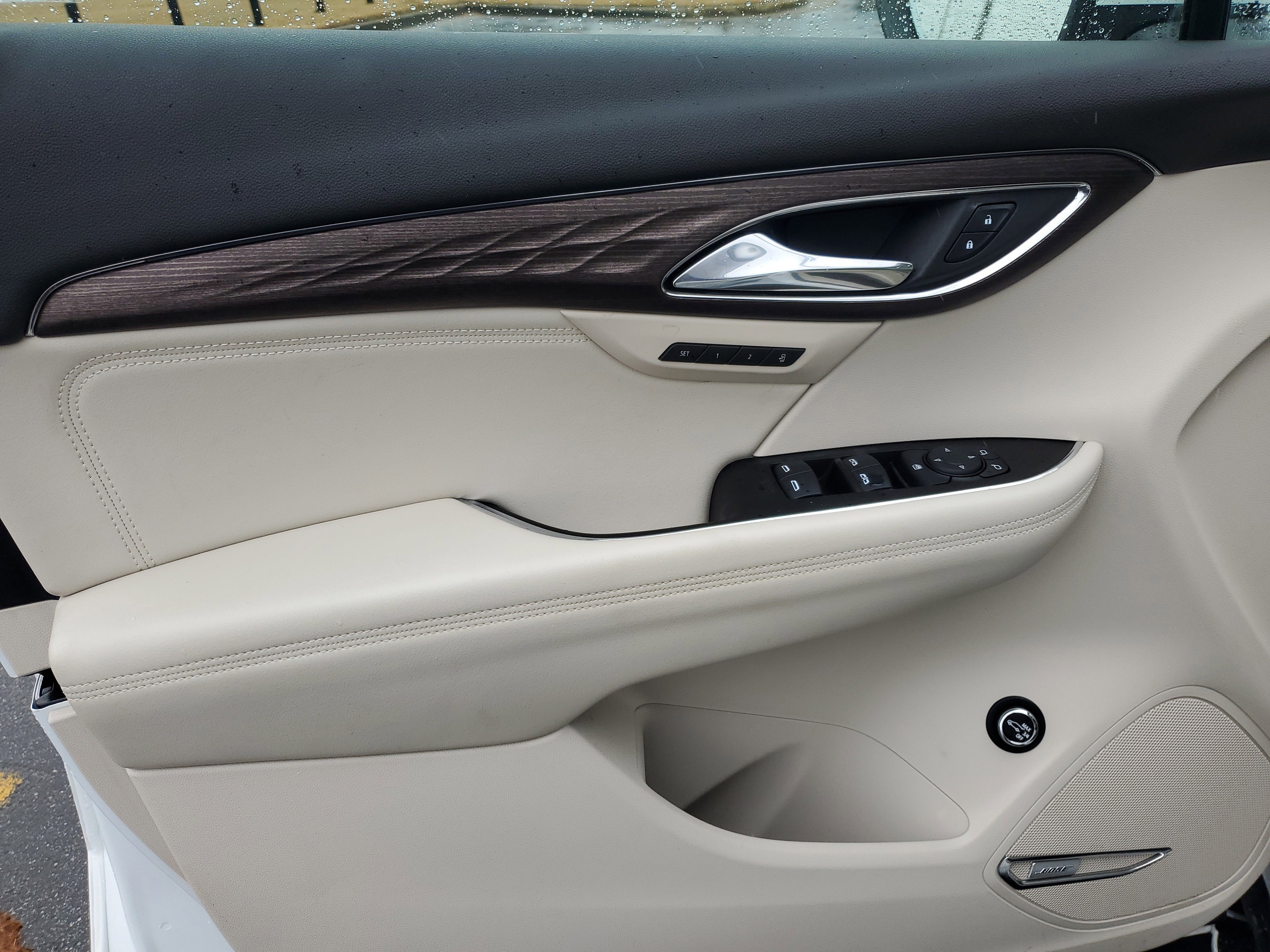 Used 2022 Buick Envision Avenir w/ Technology Package II image 18