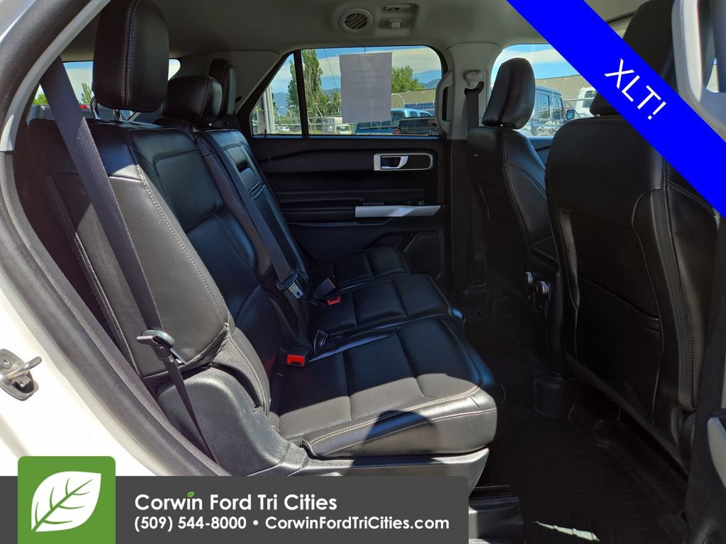 Used 2022 Ford Explorer XLT w/ Equipment Group 202A AWD/4WD image 34