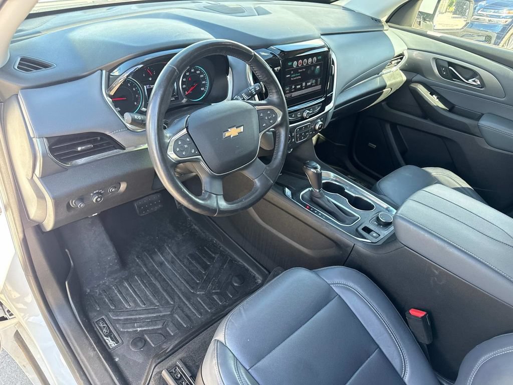 Used 2019 Chevrolet Traverse Premier w/ Driver Confidence II Package FWD image 21