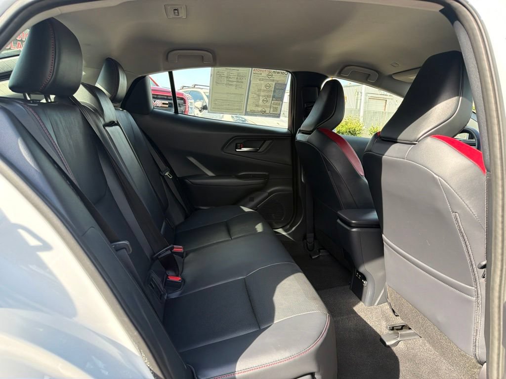 Used 2025 Toyota Prius Plug-In Hybrid FWD image 13