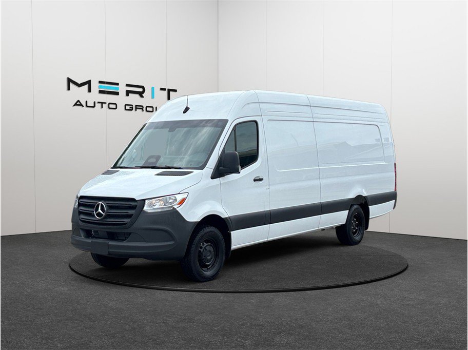 Used 2025 Mercedes-Benz Sprinter 3500 170 Extended Cargo image 4