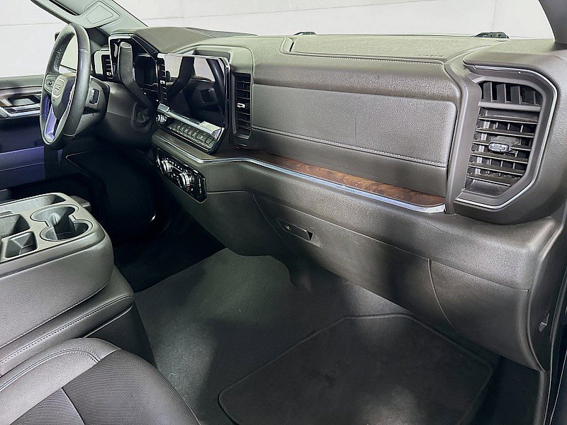 Used 2024 GMC Sierra 1500 SLT image 28