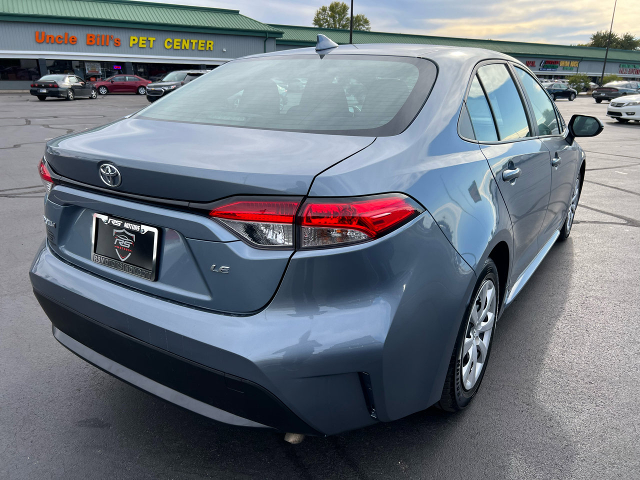 Used 2022 Toyota Corolla LE image 8