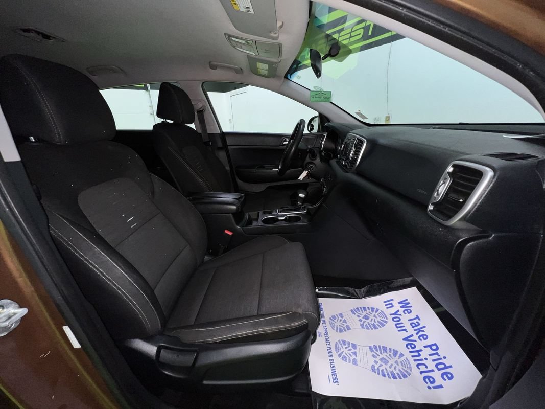 Used 2018 Kia Sportage LX FWD image 28