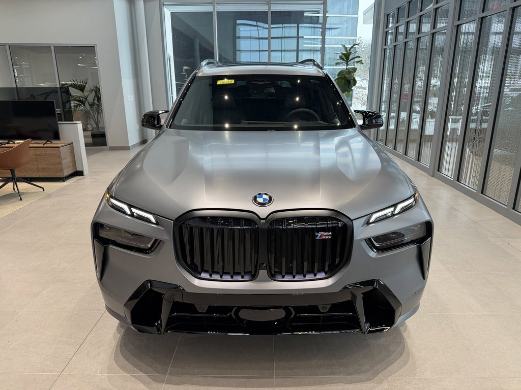 New 2026 BMW X7 M60i image 2