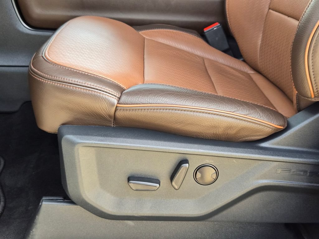 Used 2025 Ford Expedition Max King Ranch AWD/4WD image 14