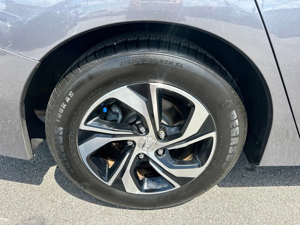 Used 2017 Honda Accord LX image 13