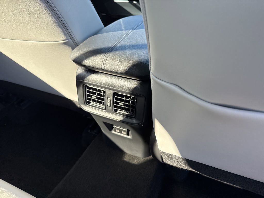 Used 2024 Toyota RAV4 XLE Premium image 18