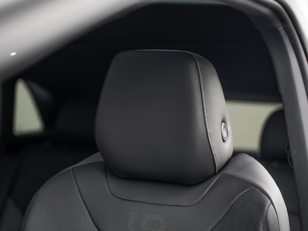 Certified 2023 Volkswagen ID.4 Pro S AWD/4WD image 19