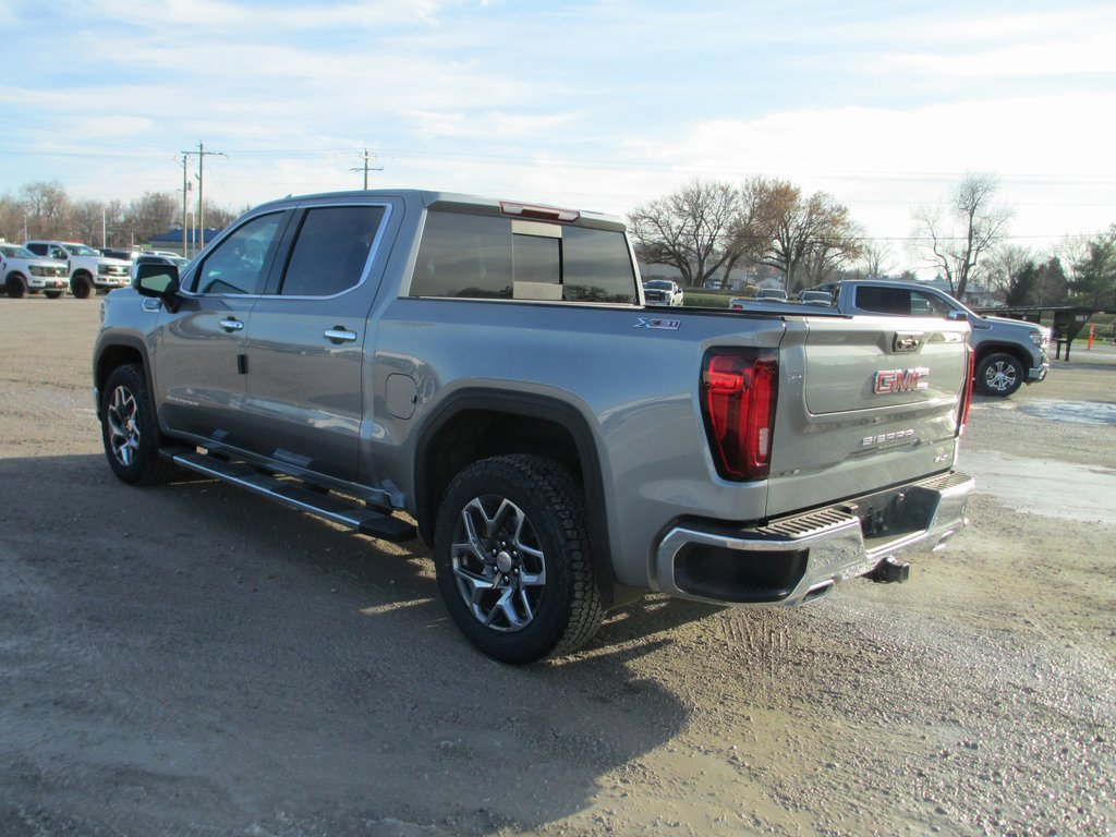 New 2026 GMC Sierra 1500 SLT image 7