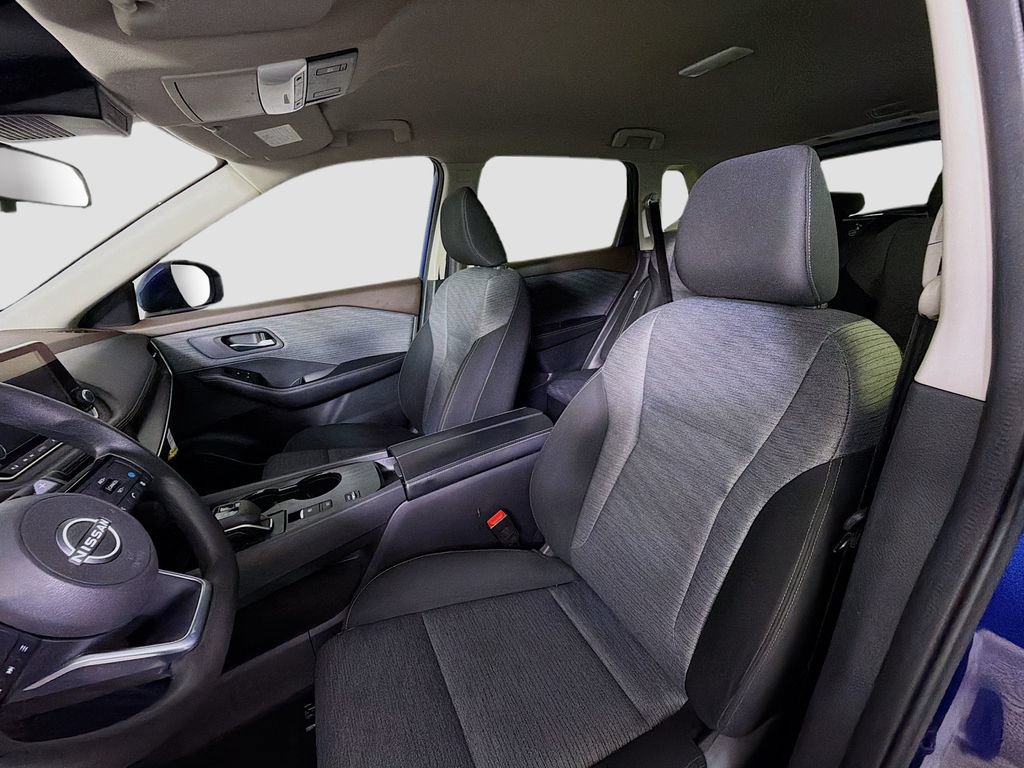Used 2023 Nissan Rogue SV FWD image 14