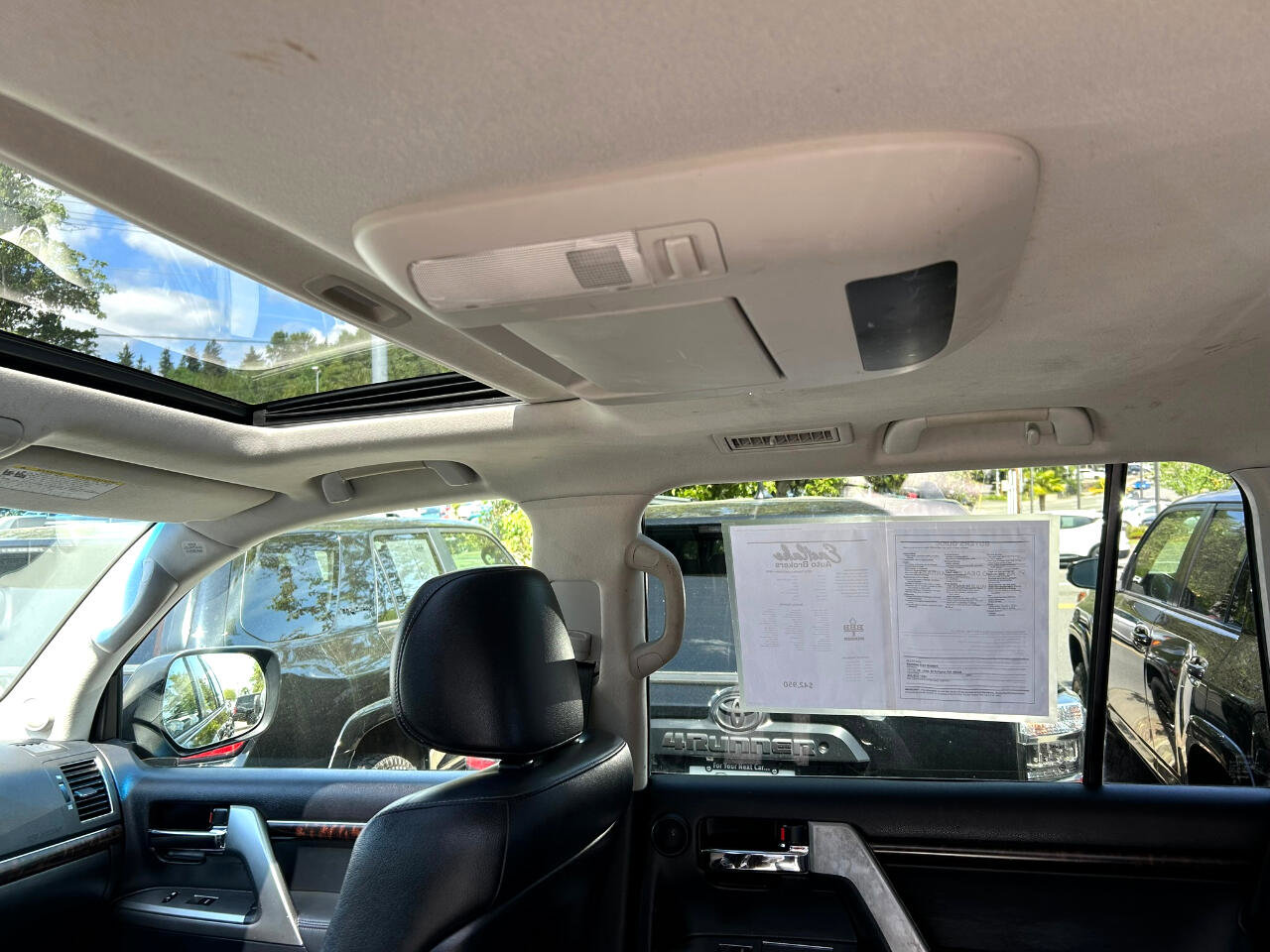 Used 2013 Toyota Land Cruiser image 13