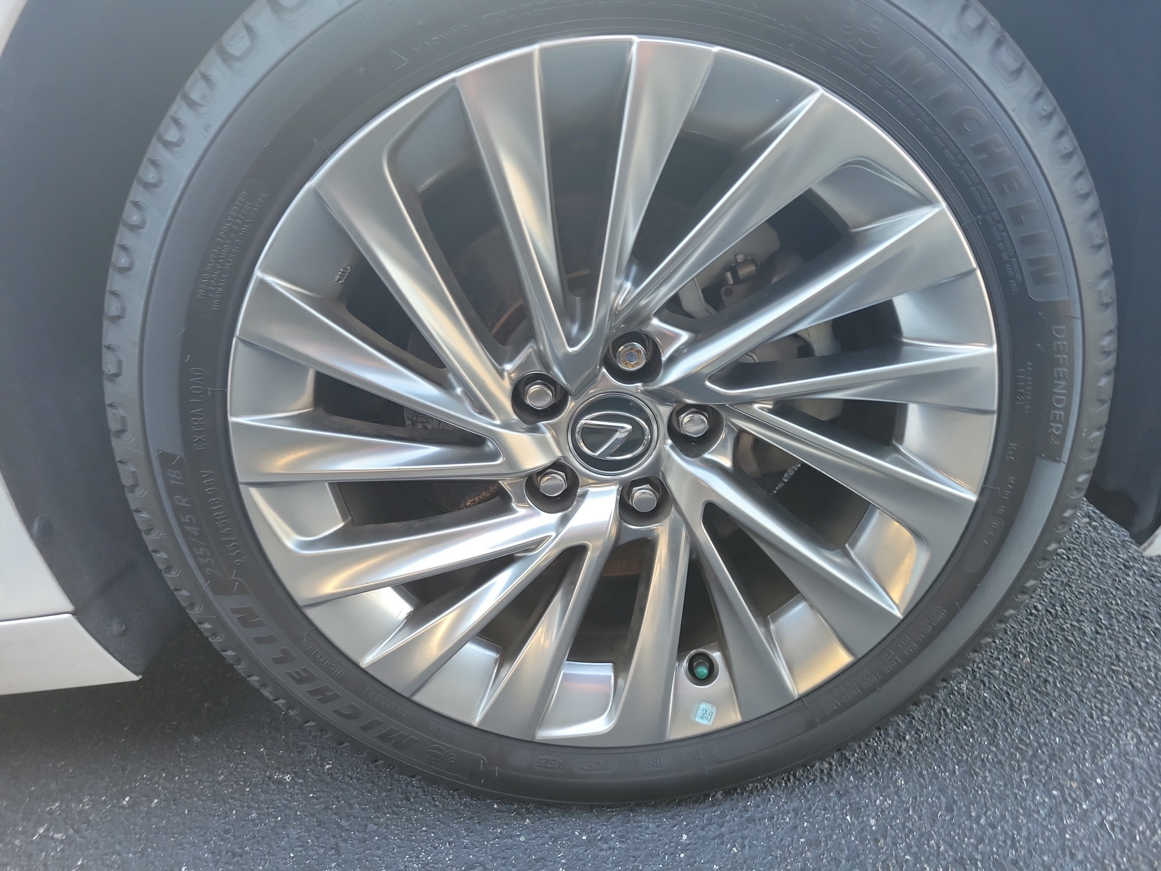 Used 2021 Lexus ES 350 Ultra Luxury w/ Accessory Package 2 FWD image 6