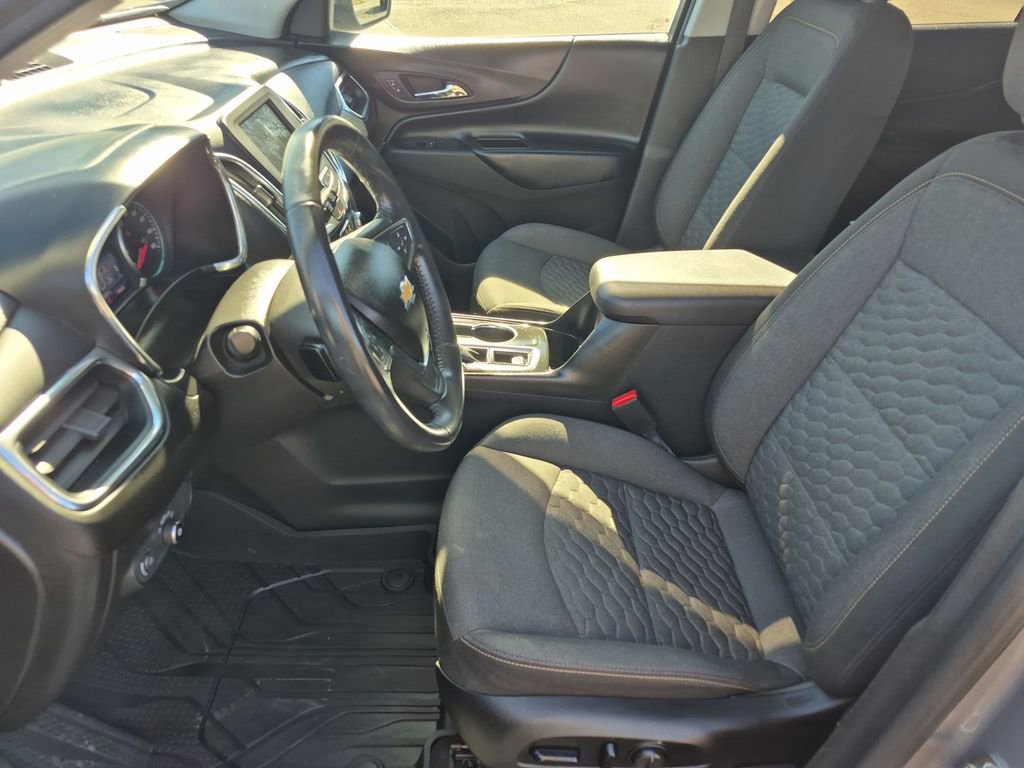 Used 2019 Chevrolet Equinox LT image 18