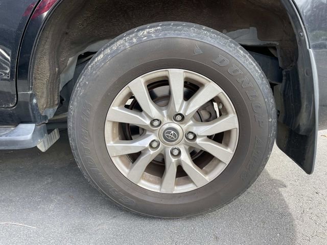 Used 2019 Toyota Land Cruiser image 8