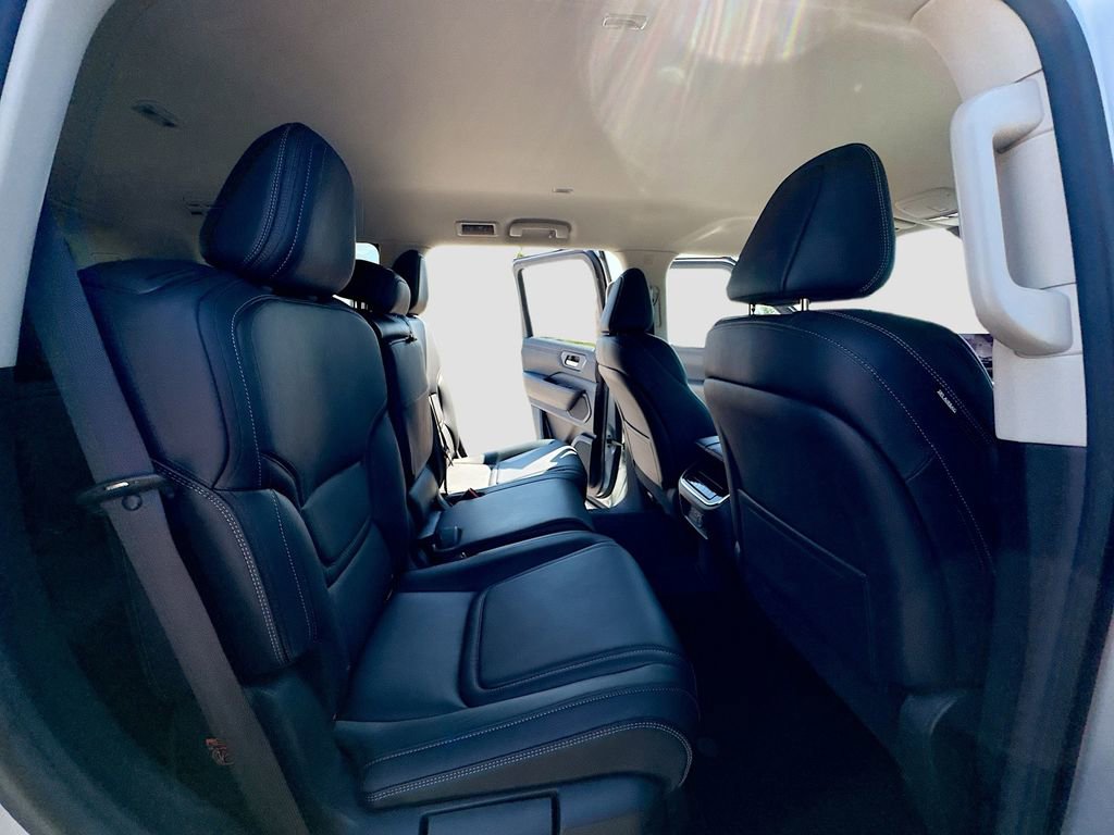 New 2026 Nissan Armada SV image 26