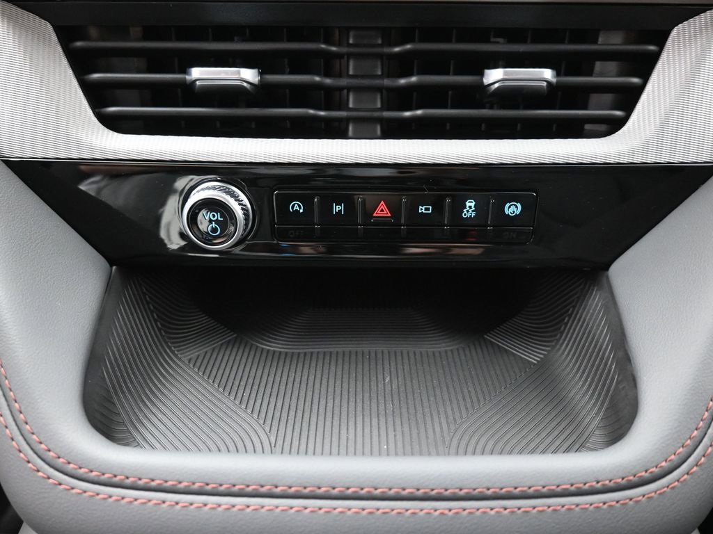 New 2026 Ford Explorer Active w/ Active Comfort Package image 9