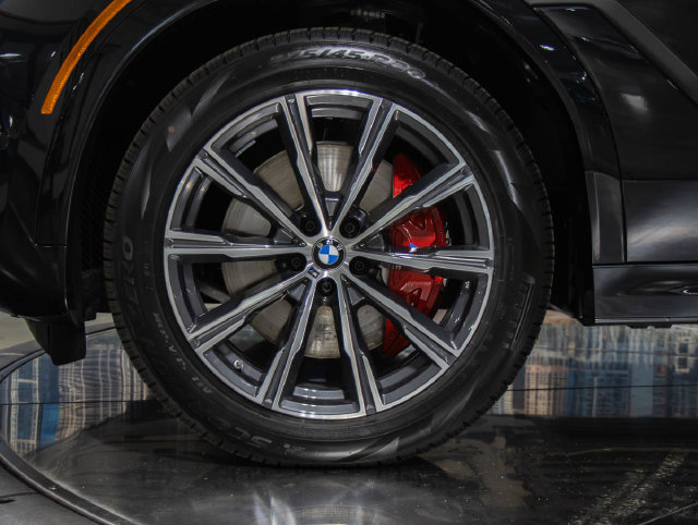New 2027 BMW X6 xDrive40i w/ Executive Package AWD/4WD image 7