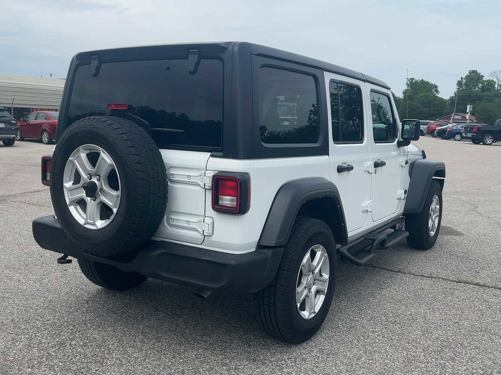Used 2021 Jeep Wrangler Unlimited Sport AWD/4WD image 6
