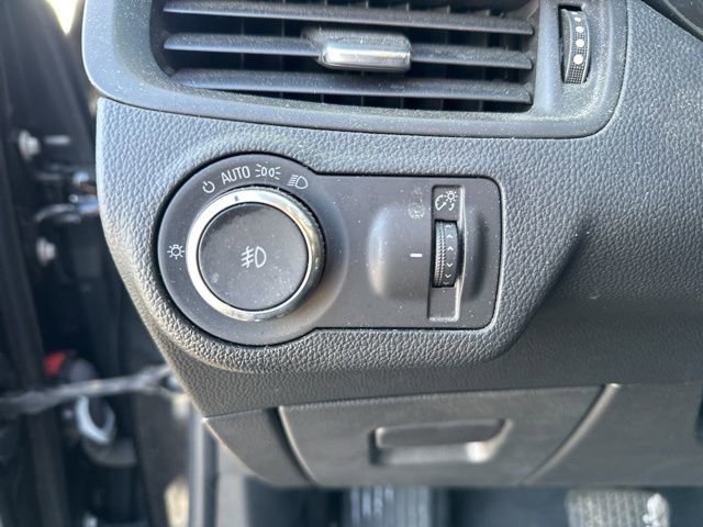 Used 2018 Buick Envision Essence image 22