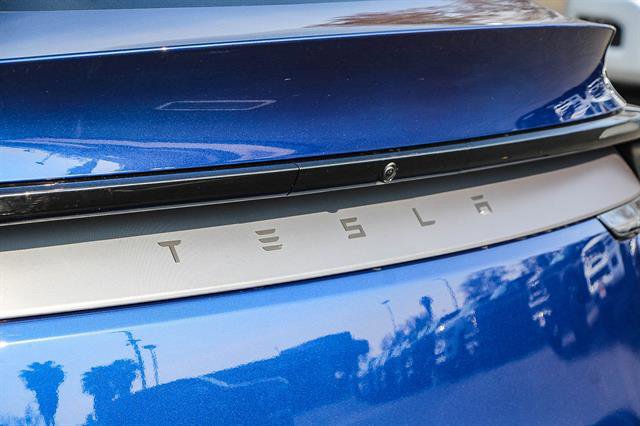 Used 2026 Tesla Model Y Long Range image 11