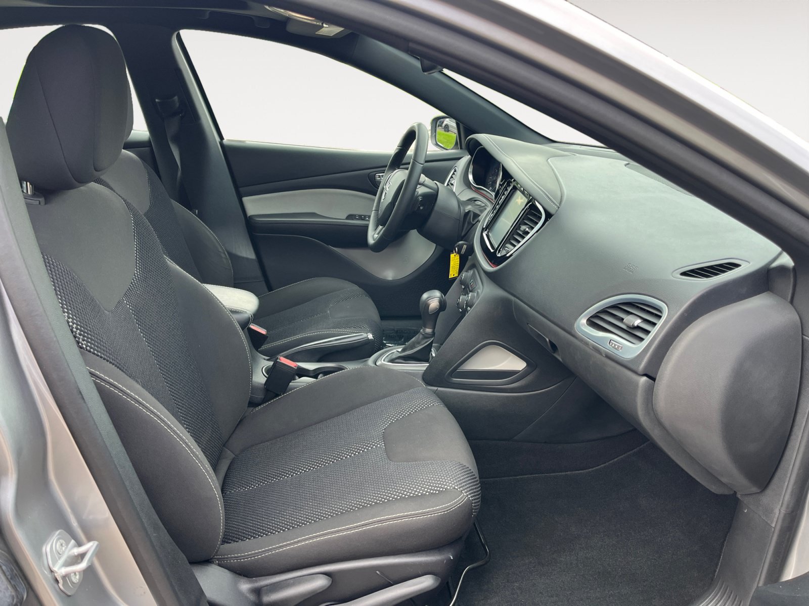 Used 2015 Dodge Dart SXT w/ Sun/Sound Group FWD image 18
