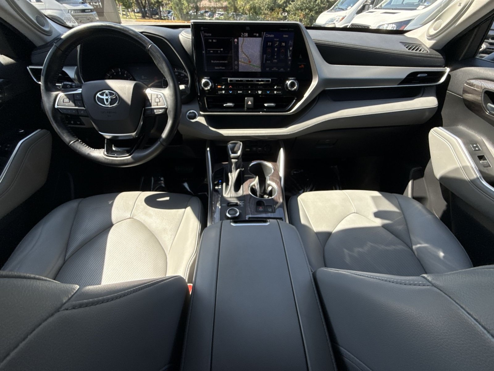 Used 2020 Toyota Highlander Platinum AWD/4WD image 22