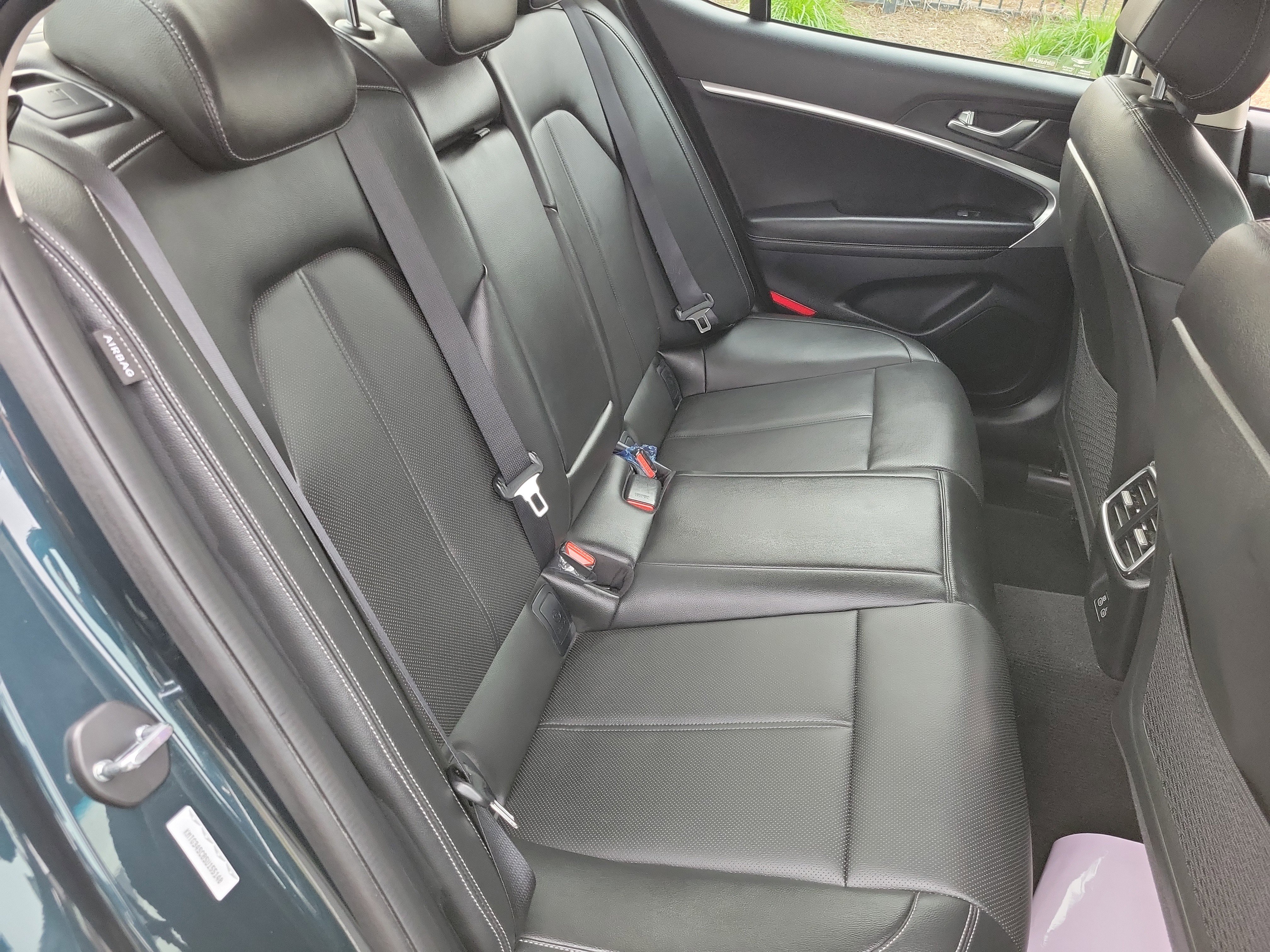 Certified 2025 Genesis G70 2.5T image 23