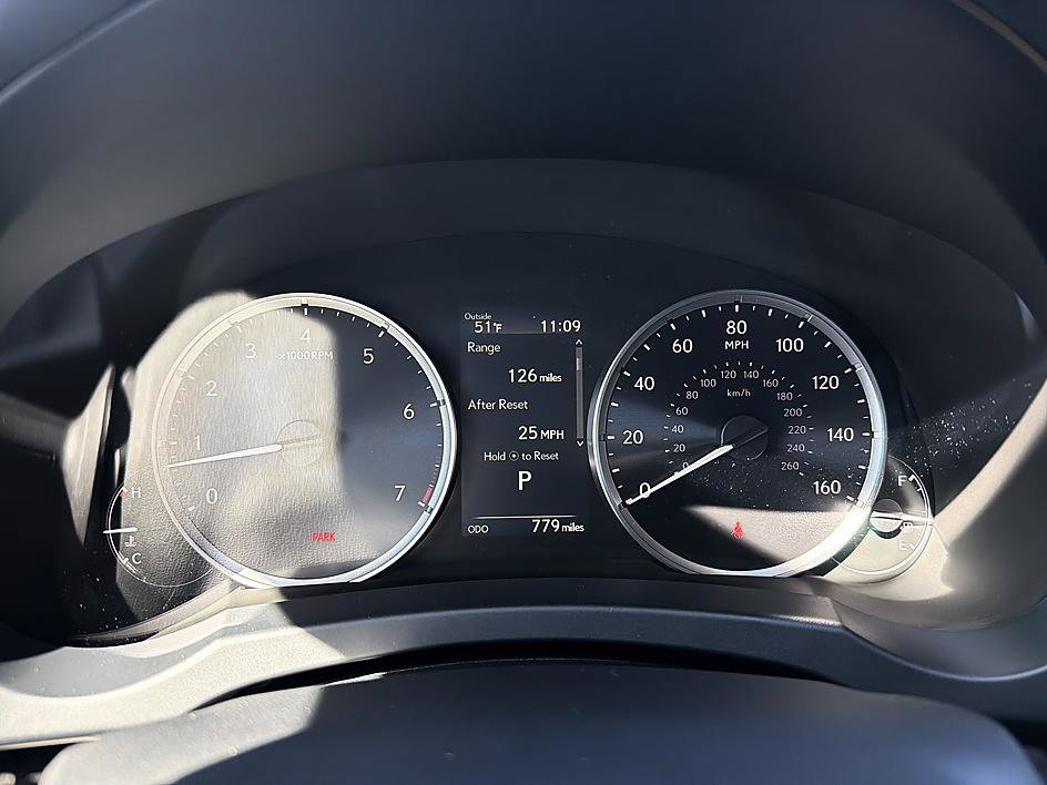 Used 2025 Lexus IS 350 F Sport image 14