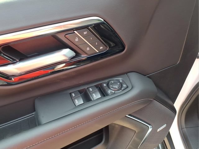 New 2026 Chevrolet Suburban LT w/ Comfort Package AWD/4WD image 16