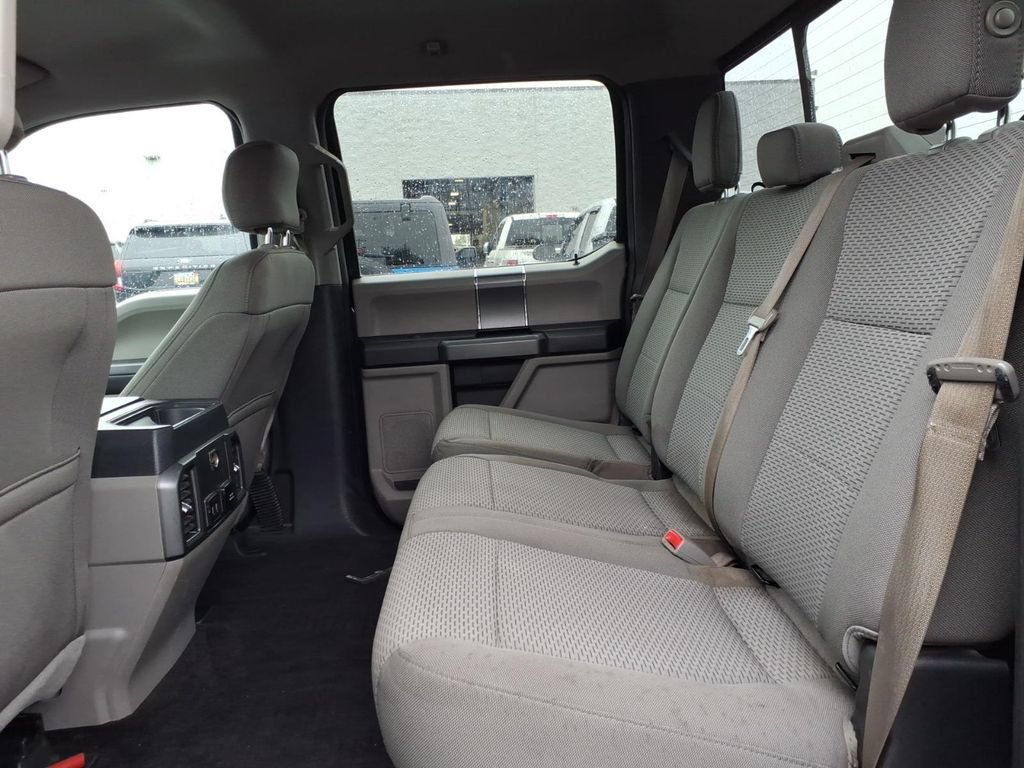 Used 2017 Ford F150 XLT w/ Equipment Group 302A Luxury AWD/4WD image 8