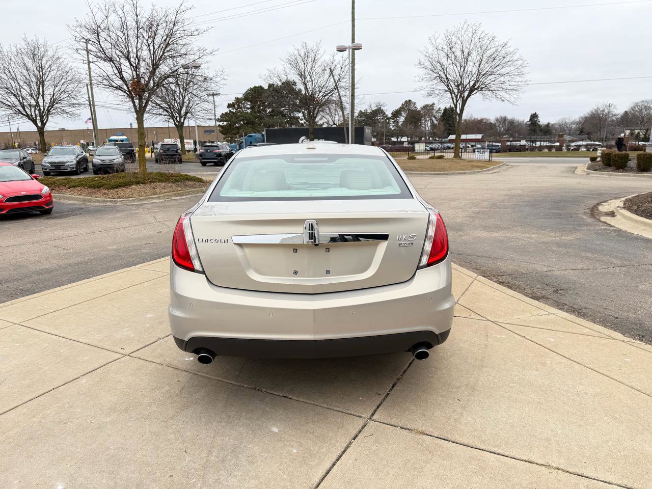 Used 2009 Lincoln MKS AWD image 5