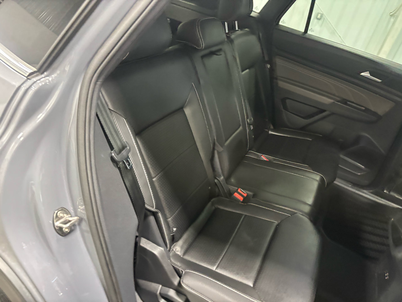 Used 2023 Volkswagen Atlas SE w/ Technology Package w/ Black Wheel Package image 31