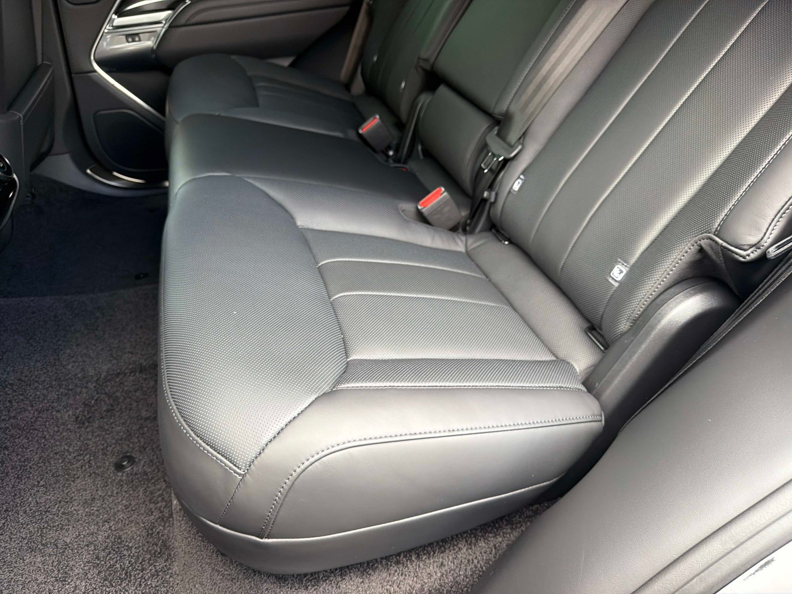 New 2026 Land Rover Range Rover SE AWD/4WD image 13