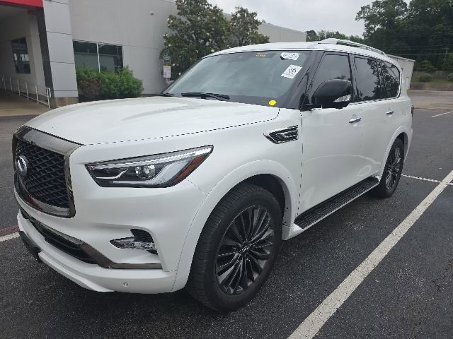 Used 2024 INFINITI QX80 Sensory AWD/4WD image 3