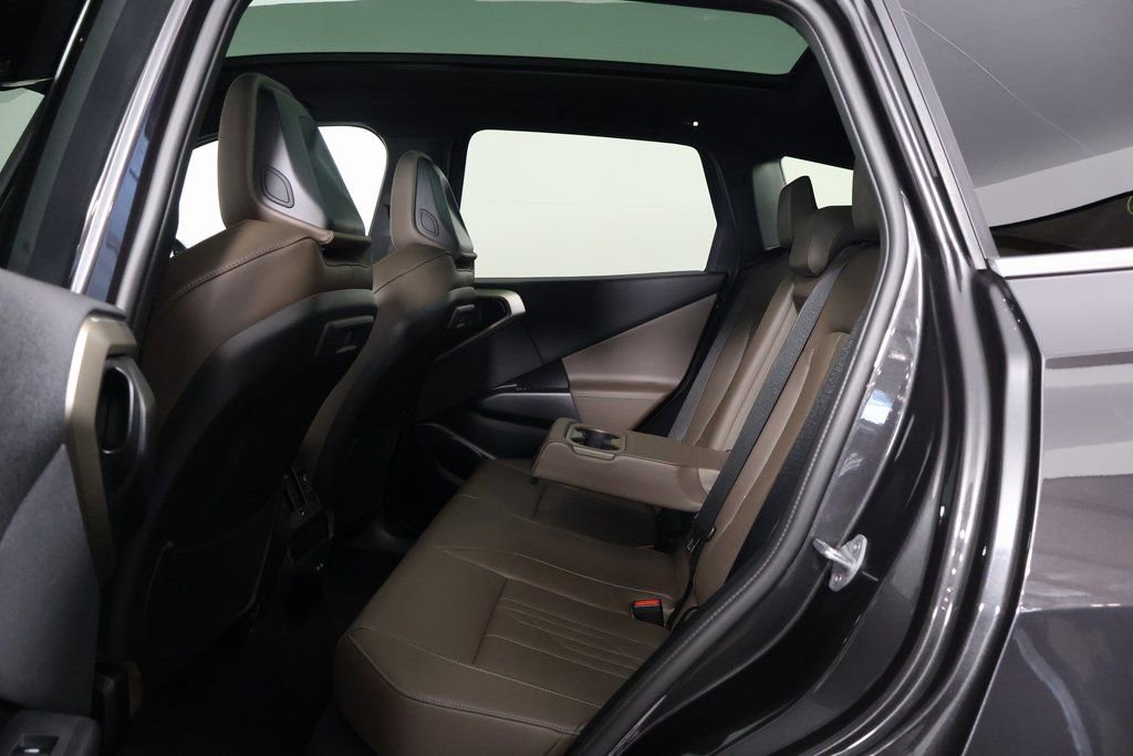 Used 2025 BMW X3 xDrive30i w/ Convenience Package image 11