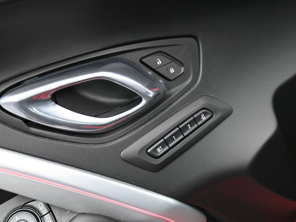 Used 2019 Chevrolet Camaro LT image 17