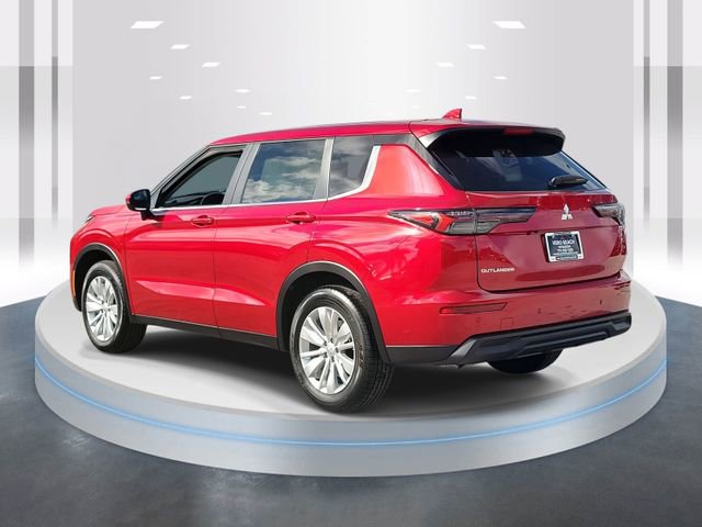 New 2026 Mitsubishi Outlander ES image 4