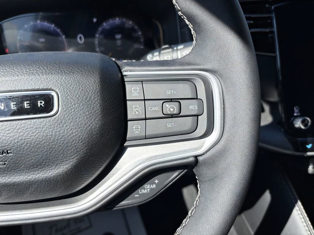New 2025 Jeep Wagoneer Series II w/ Convenience Group I image 27